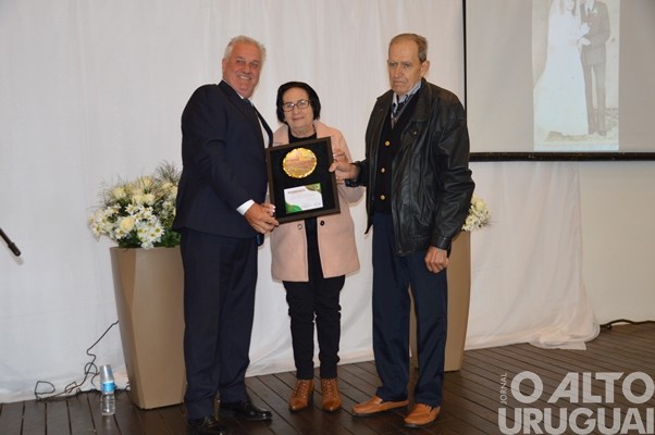 Câmara de Vereadores de Seberi homenageia pioneiros