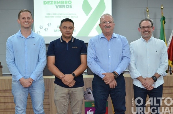 Vereador Ismael Cocco é eleito presidente do Legislativo de FW