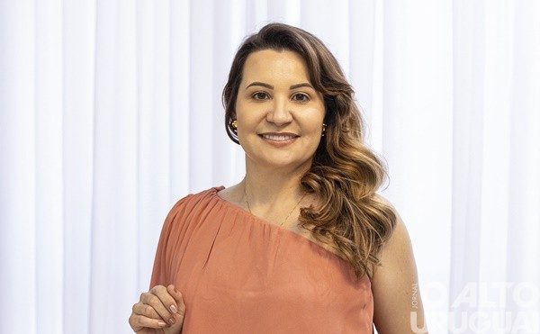 Clínica Di Bem completa cinco anos e consolida carreira de Angela Grassi Barbieri na região