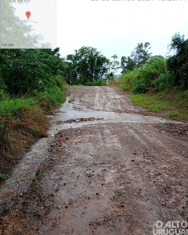 Chuva de mais de 100 milímetros provoca danos em Caiçara