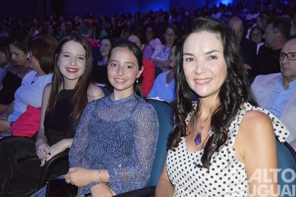 Mais de 800 pessoas participam de palestra com Leila Ama em FW