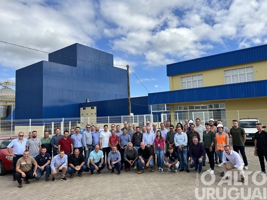 JBS apresenta a estrutura da fábrica de ração em Seberi