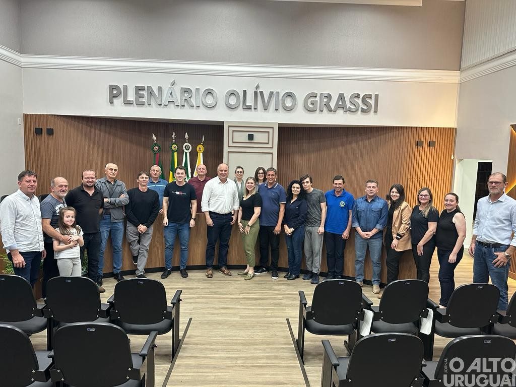Deputado Luciano Silveira visita região
