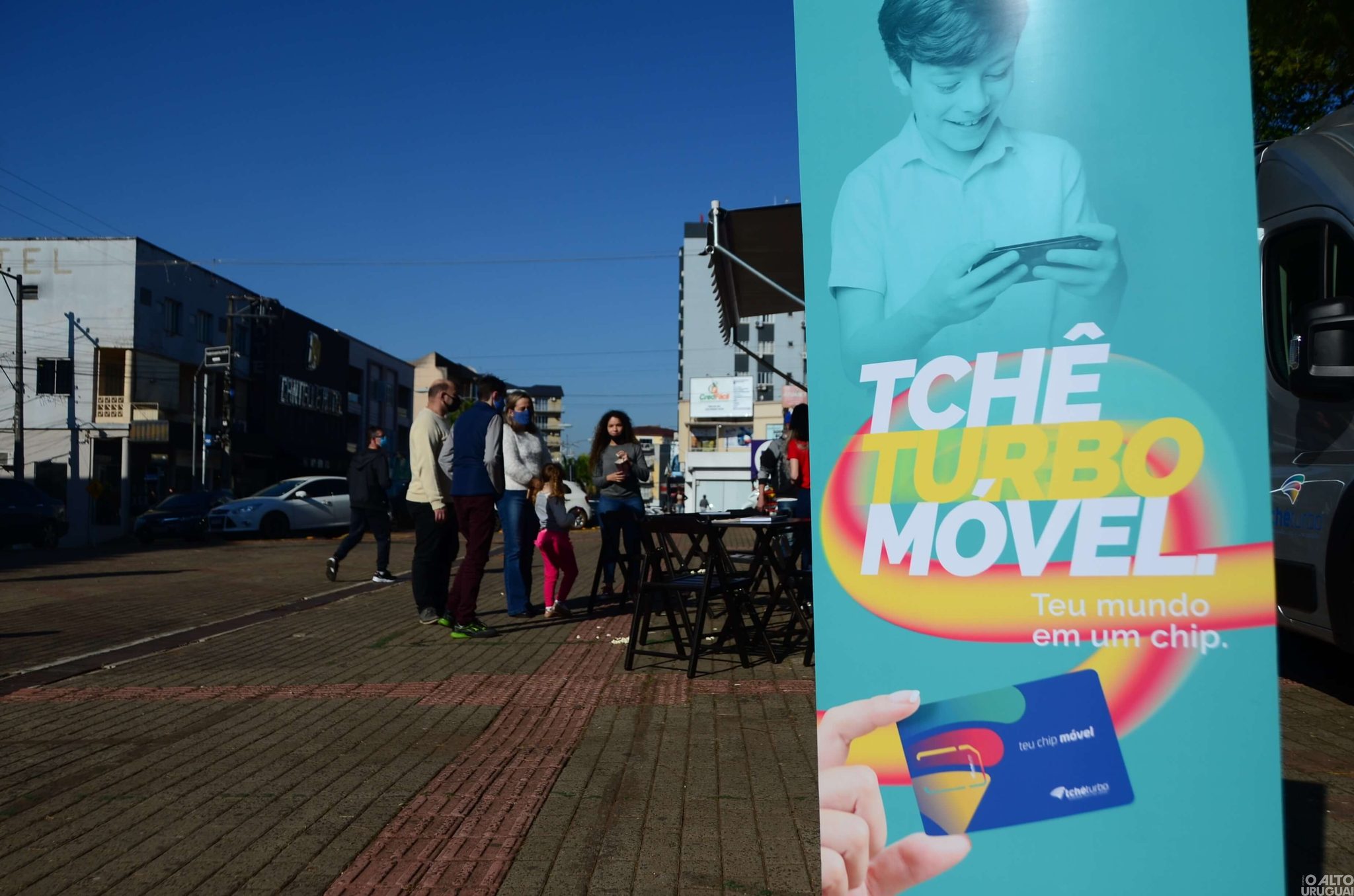 Tchê Turbo promove caravana na praça da matriz