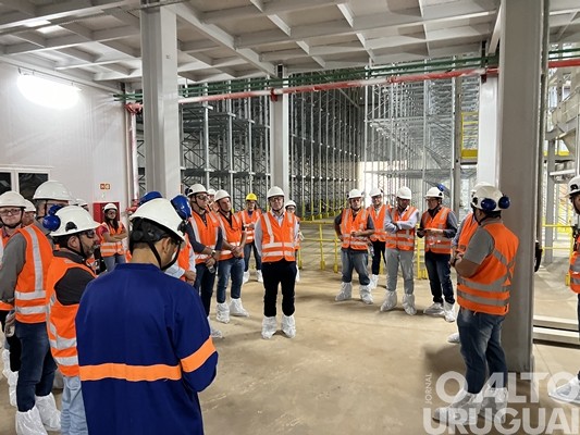 JBS apresenta a estrutura da fábrica de ração em Seberi