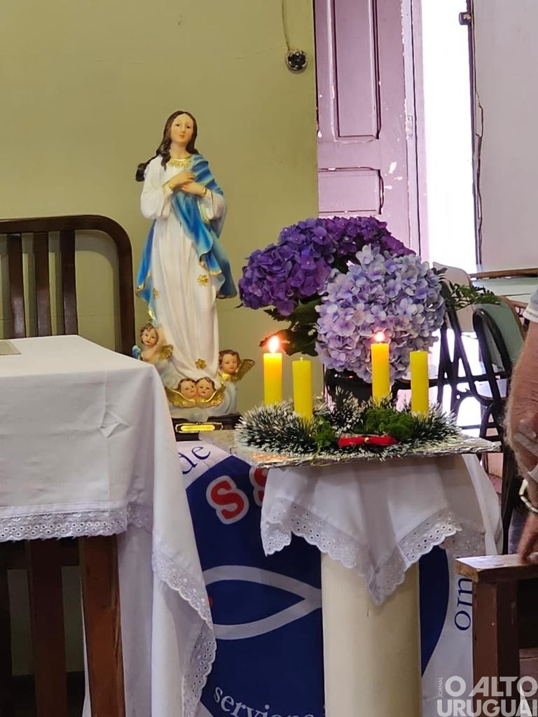 Missa campal do Dia de Nossa Senhora da Imaculada Conceição é realizada
