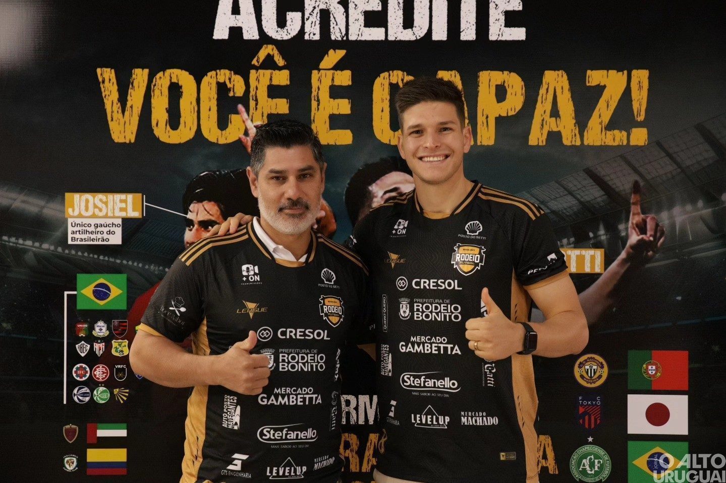 Rodeio Futsal homenageia Josiel e Pedro Perotti
