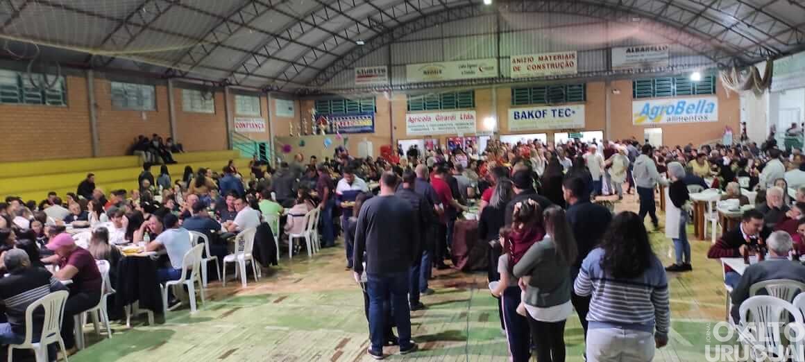 Mais de 800 pessoas participam do Jantar das Massas em FW