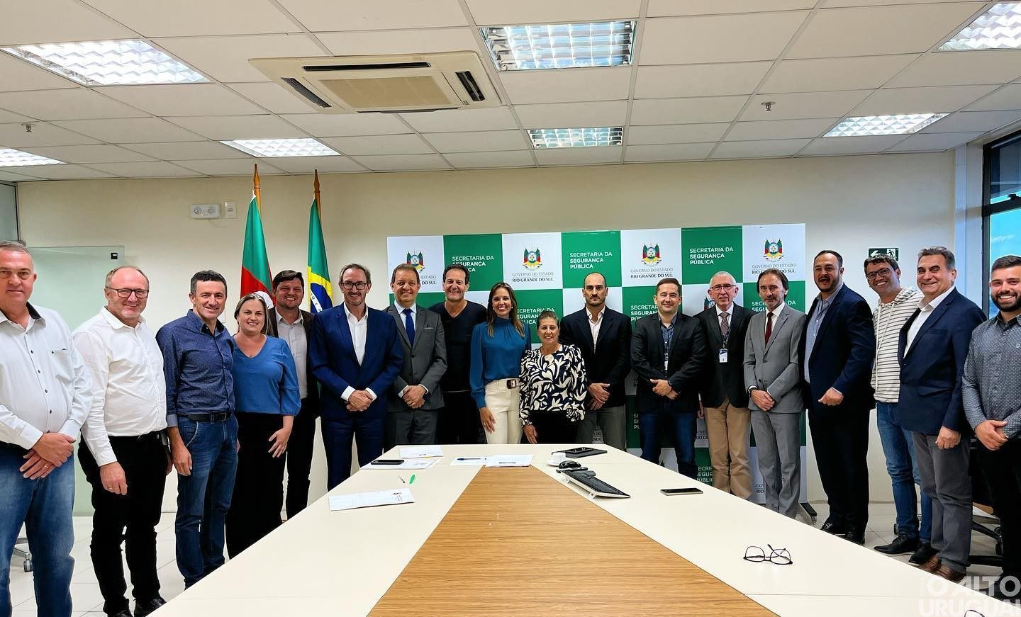 Representantes da região buscam apoio do governo do RS para contratação de médico legista