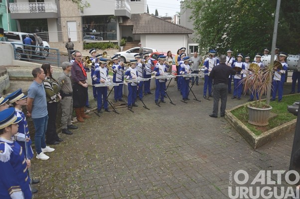 Centelha do Fogo Simbólico da Pátria chega a FW