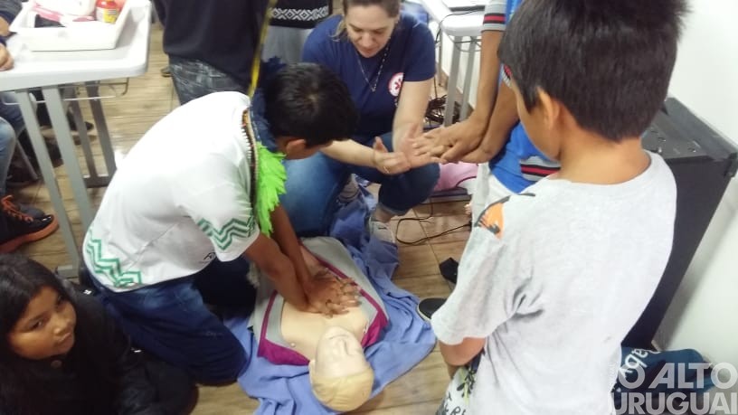 Samu palestra para alunos da Escola Indígena Nãn Ga de Iraí