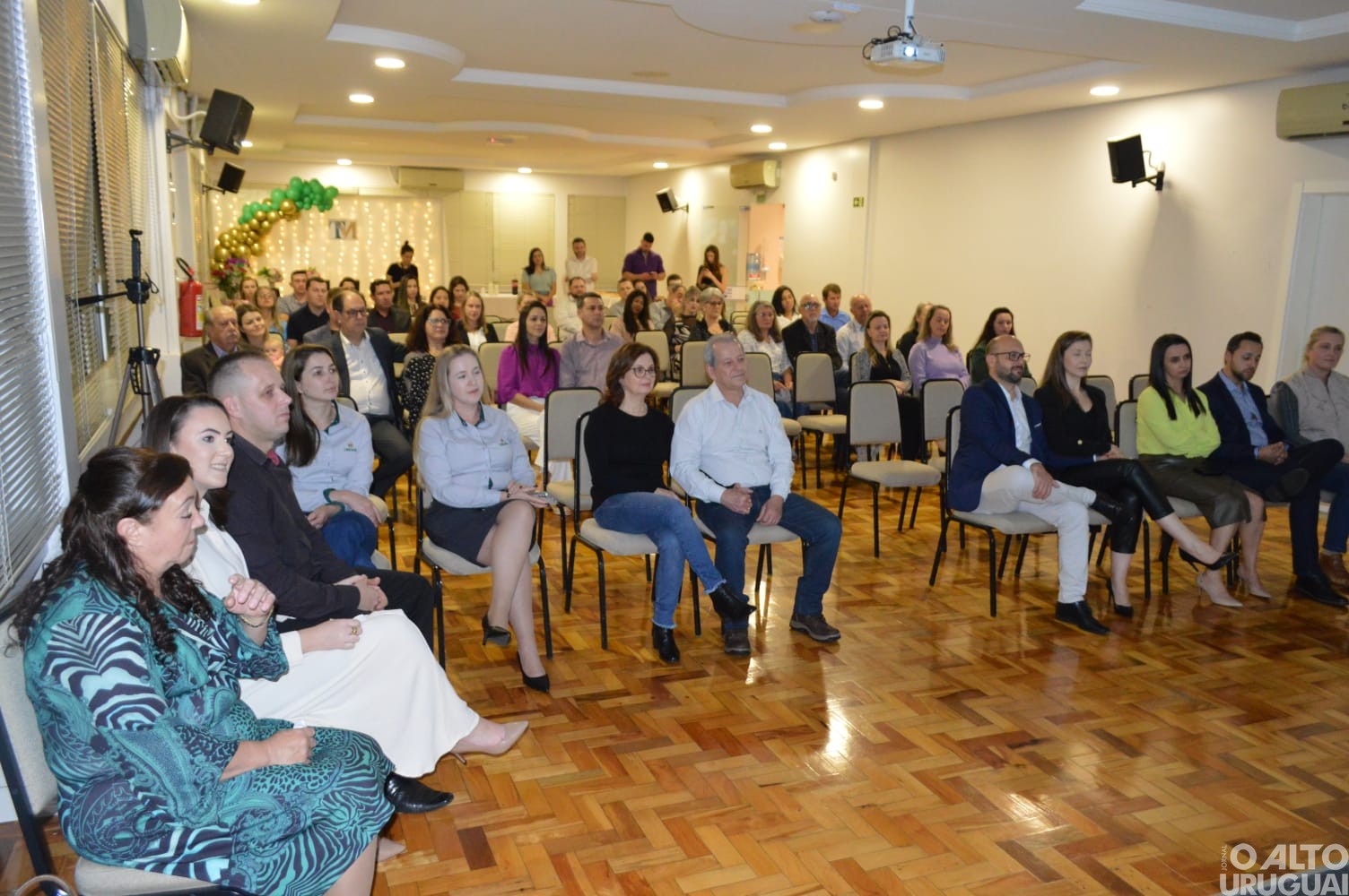 Tici Marin lança autobiografia "De Improvável a Protagonista"