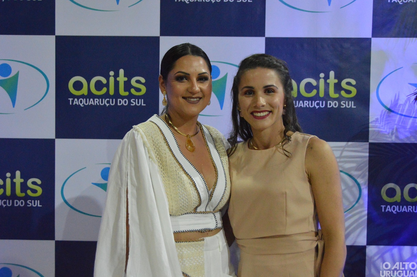 1º Jantar-Baile da Associação Comercial reúne mais de 500 pessoas em Taquaruçu do Sul