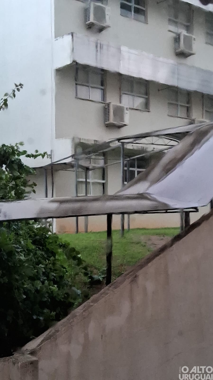 Temporal causa estragos no campus do IFFar em FW