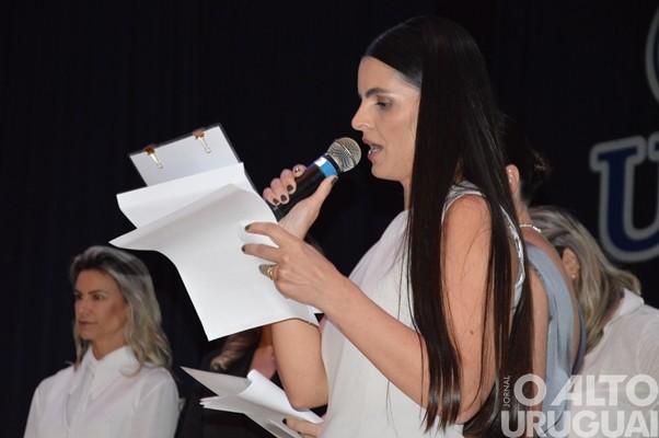 Mais de 800 pessoas participam de palestra com Leila Ama em FW