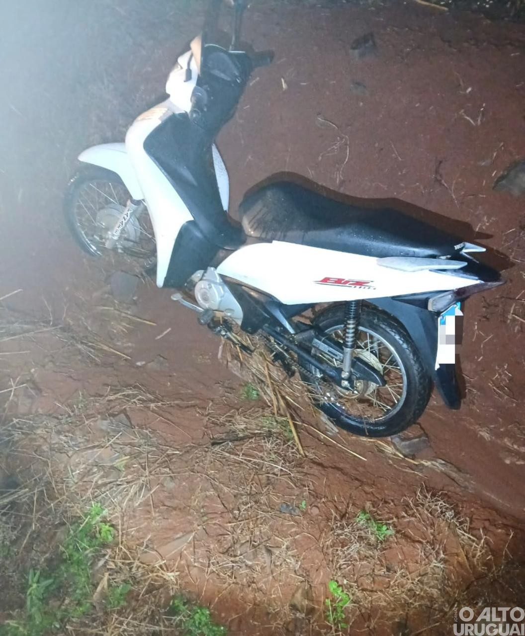 Brigada Militar recupera motocicleta furtada em Erval Seco