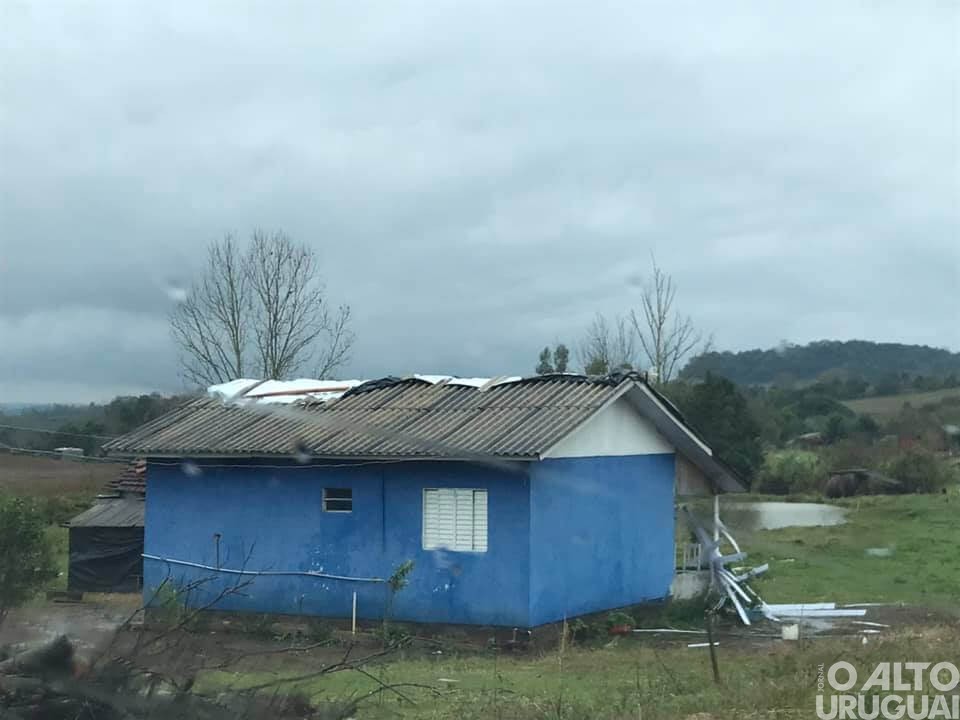 Temporais causam prejuízos a mais de 60 famílias em Cerro Grande