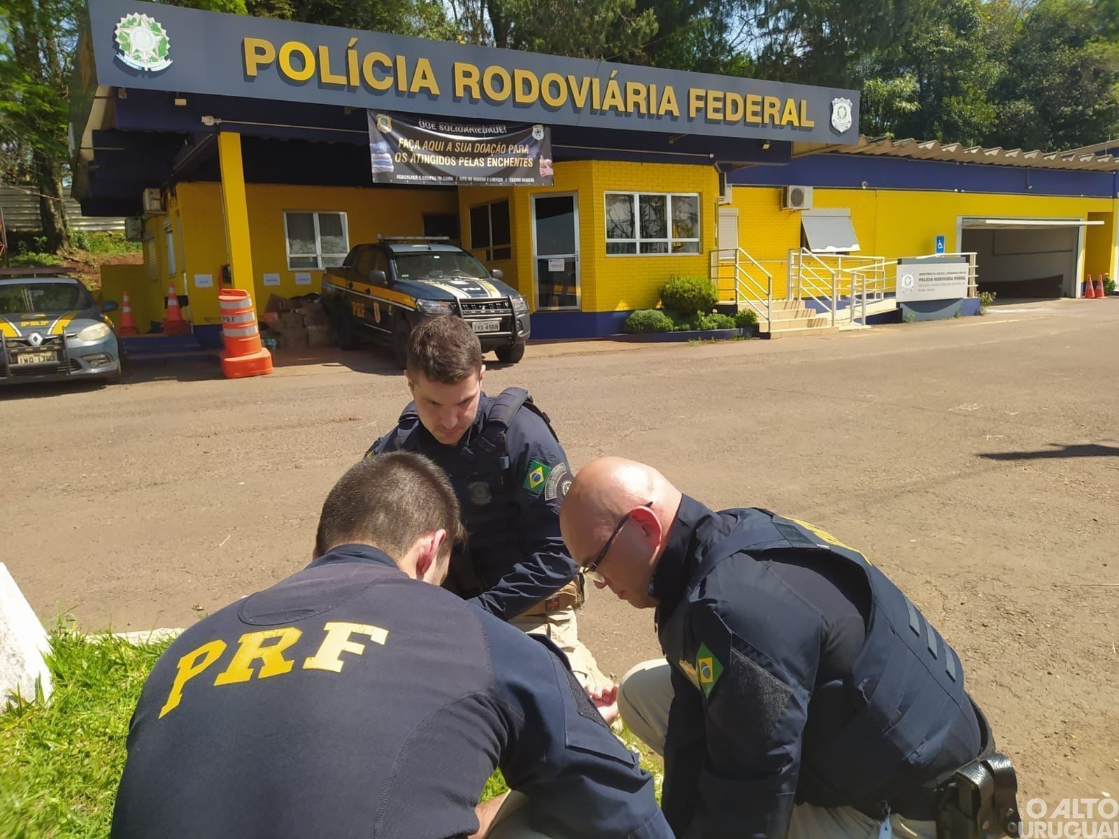 PRF presta socorro a passageiro que estava convulsionando
