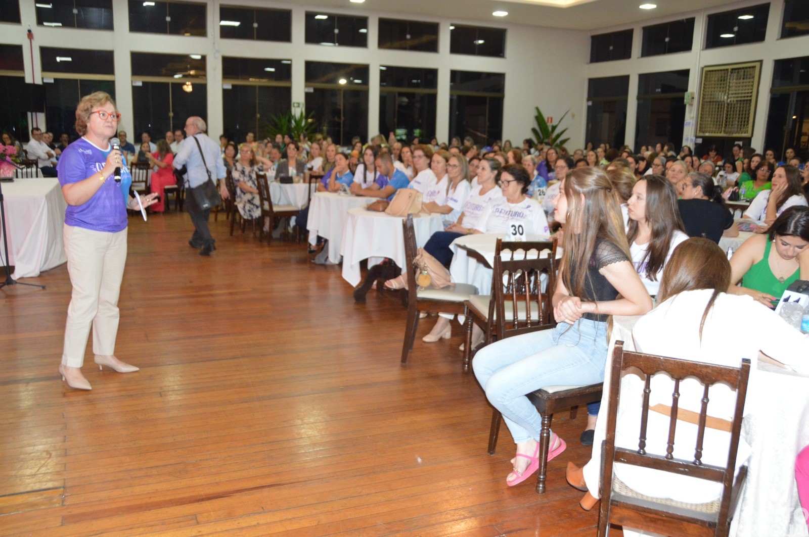Encontro das Mulheres Progressistas é realizado em FW