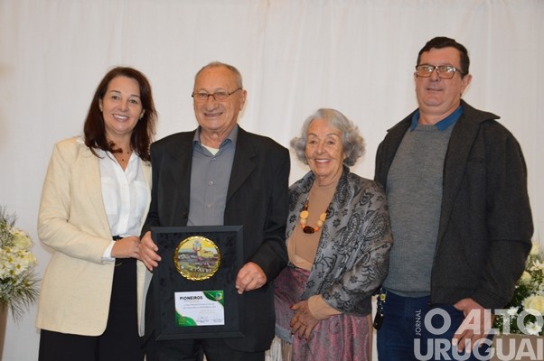 Câmara de Vereadores de Seberi homenageia pioneiros