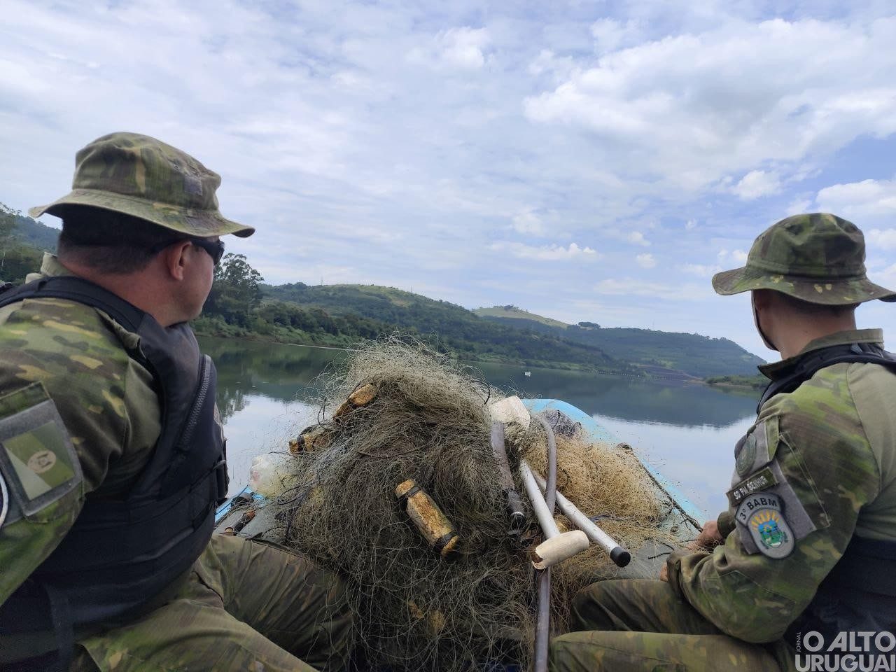 Realizada operação embarcada em barragens
