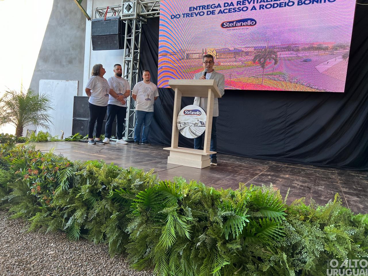 Entrega da revitalização do trevo é realizada em Rodeio Bonito