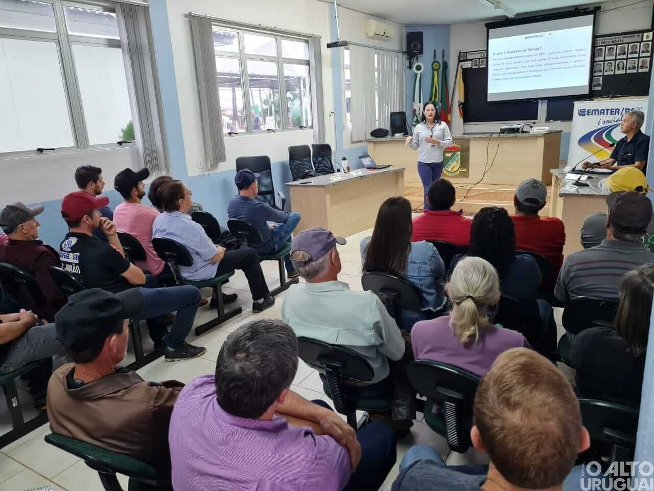 Emater/RS-Ascar orienta produtores rurais sobre declaração do Imposto de Renda