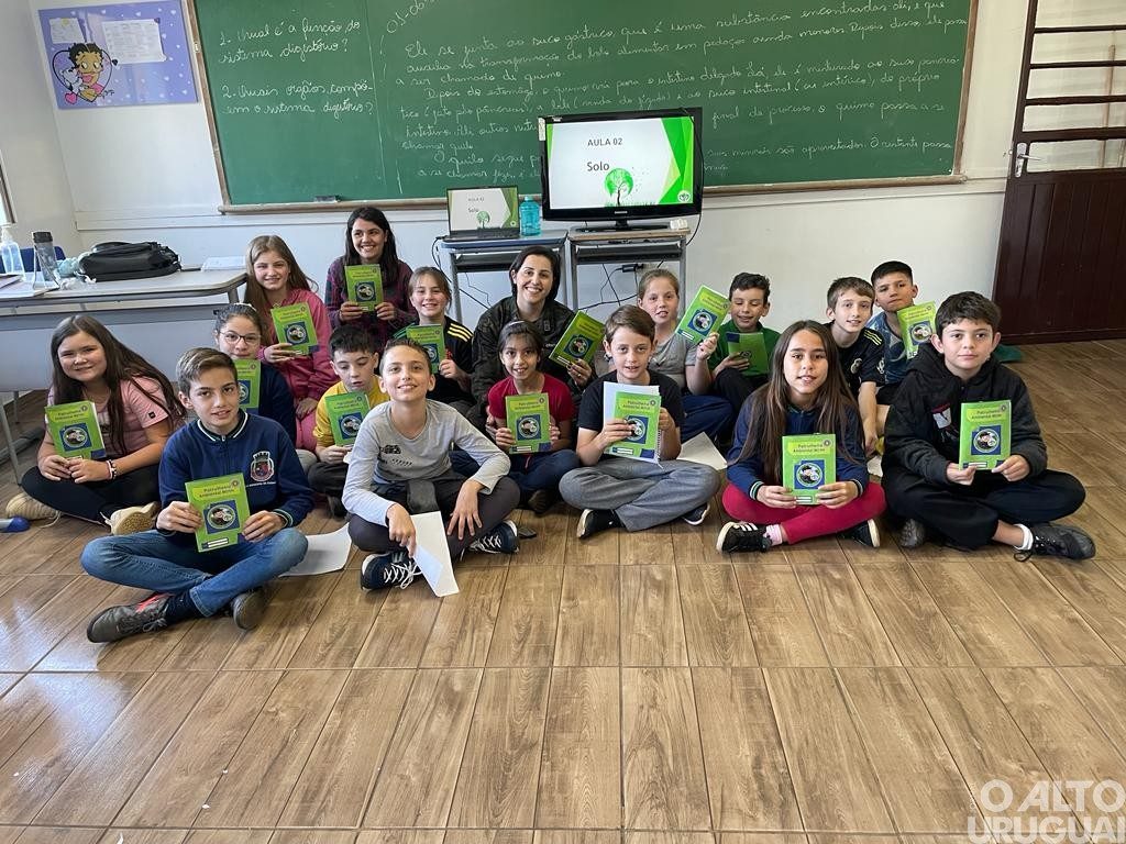 Alunos de FW concluem aulas do Patrulheiro Ambiental Mirim