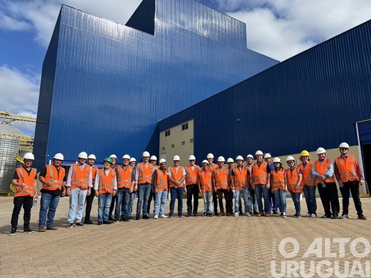 JBS apresenta a estrutura da fábrica de ração em Seberi