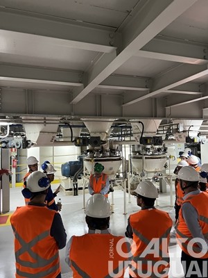 JBS apresenta a estrutura da fábrica de ração em Seberi