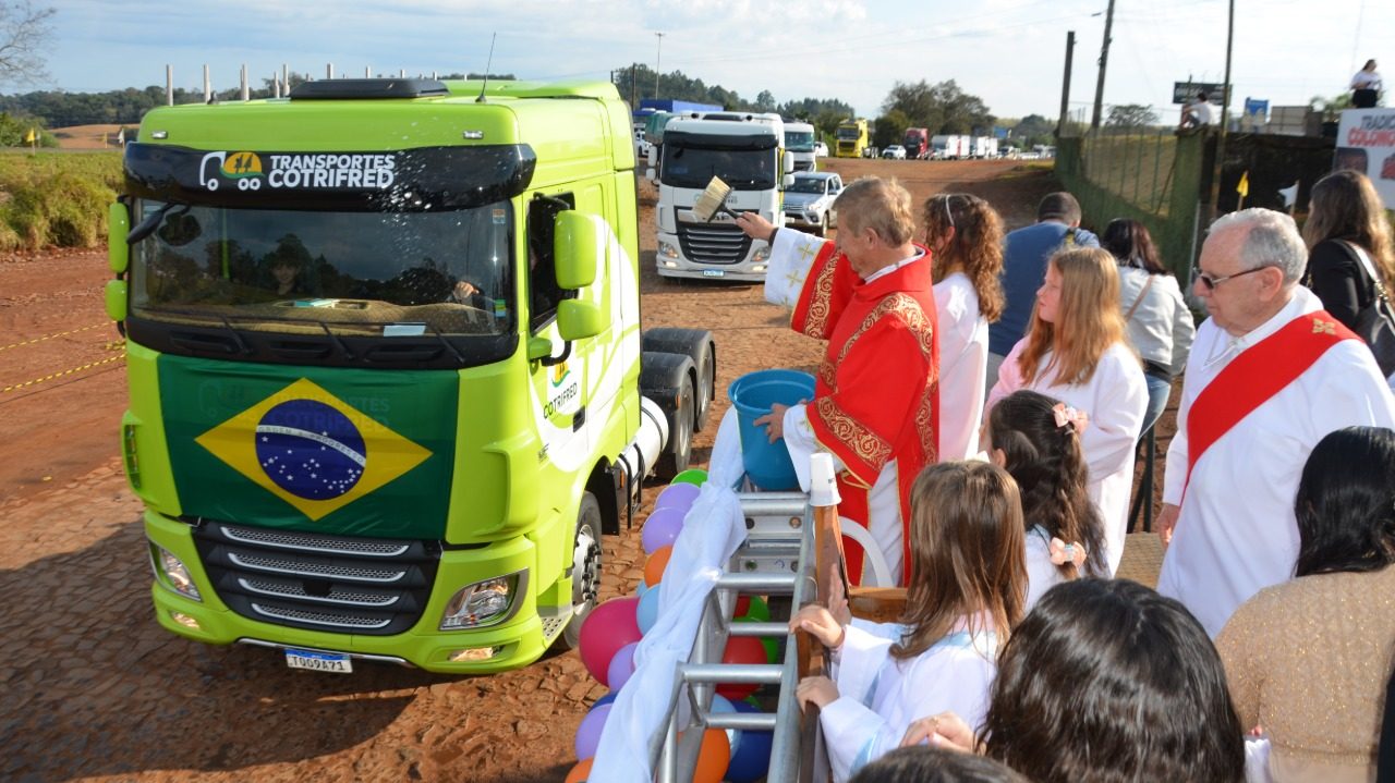 Festa de São Cristóvão reúne cerca de 1,5 mil pessoas em FW