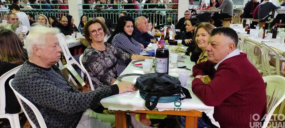 Mais de 800 pessoas participam do Jantar das Massas em FW