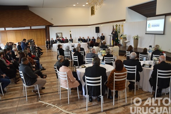 Câmara de Vereadores de Seberi homenageia pioneiros