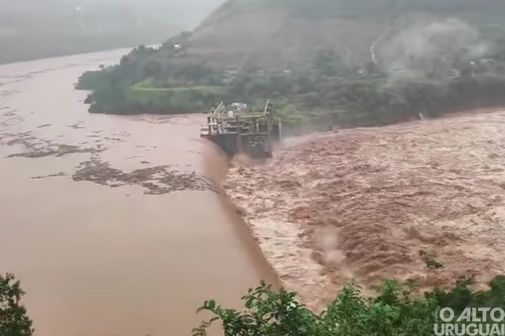 Barragem 14 de Julho no rio das Antas se rompe