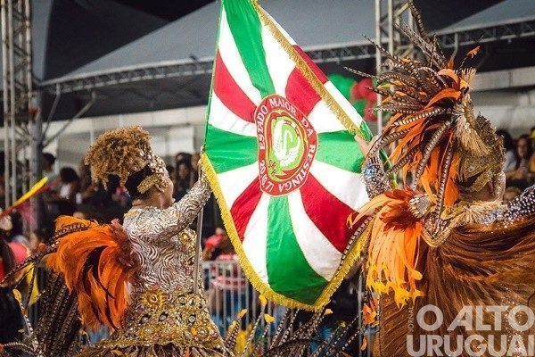 Baile de Pré-Carnaval da Set contará com a participação da escola campeã do Carnaval de Porto Alegre