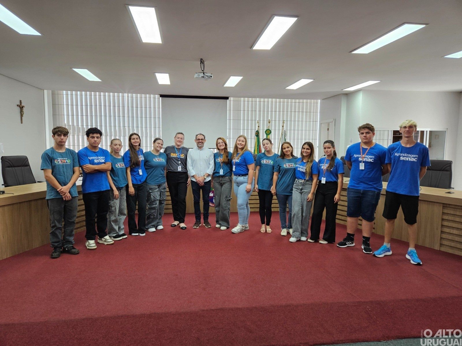 Legislativo de FW recebe alunos do Jovem Aprendiz do Senac para visita guiada