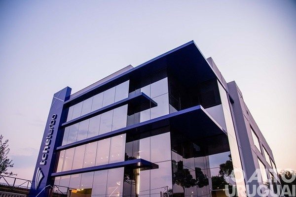 Tchêturbo oferece vagas em FW e Três Passos