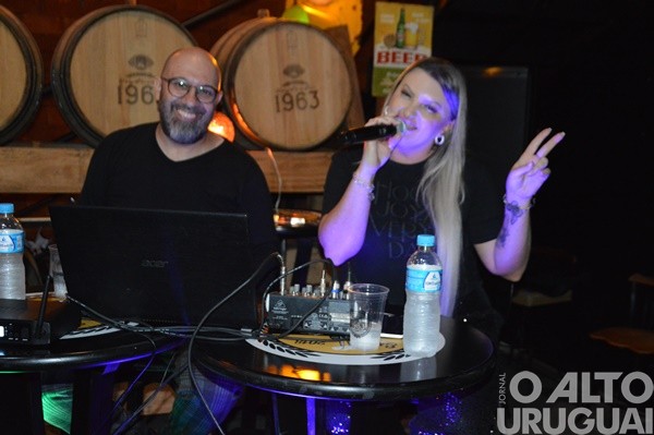 Divina Femme celebra nove anos com evento beneficente