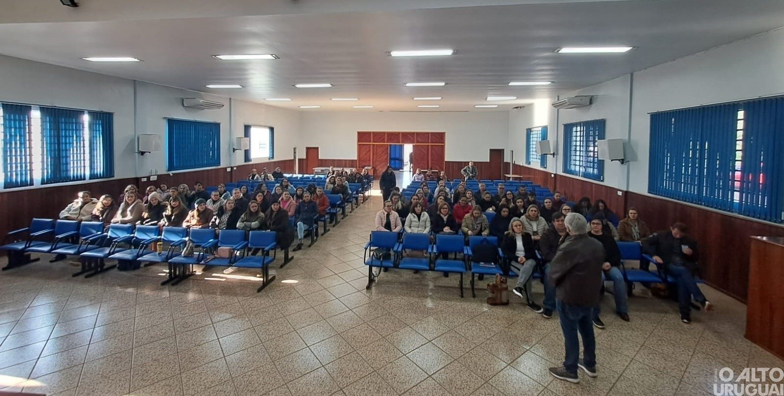 Profissionais da educação de Alpestre participam de formação