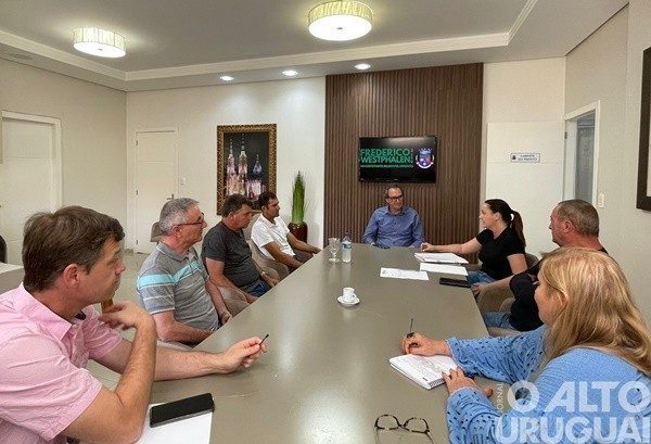 Prefeito de FW convoca reunião sobre o Cemitério Municipal
