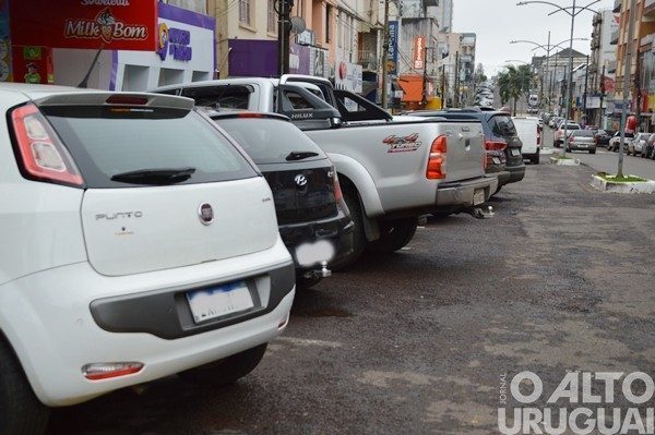 Mais de 350 mil veículos estão na lista de inadimplentes com o IPVA no RS