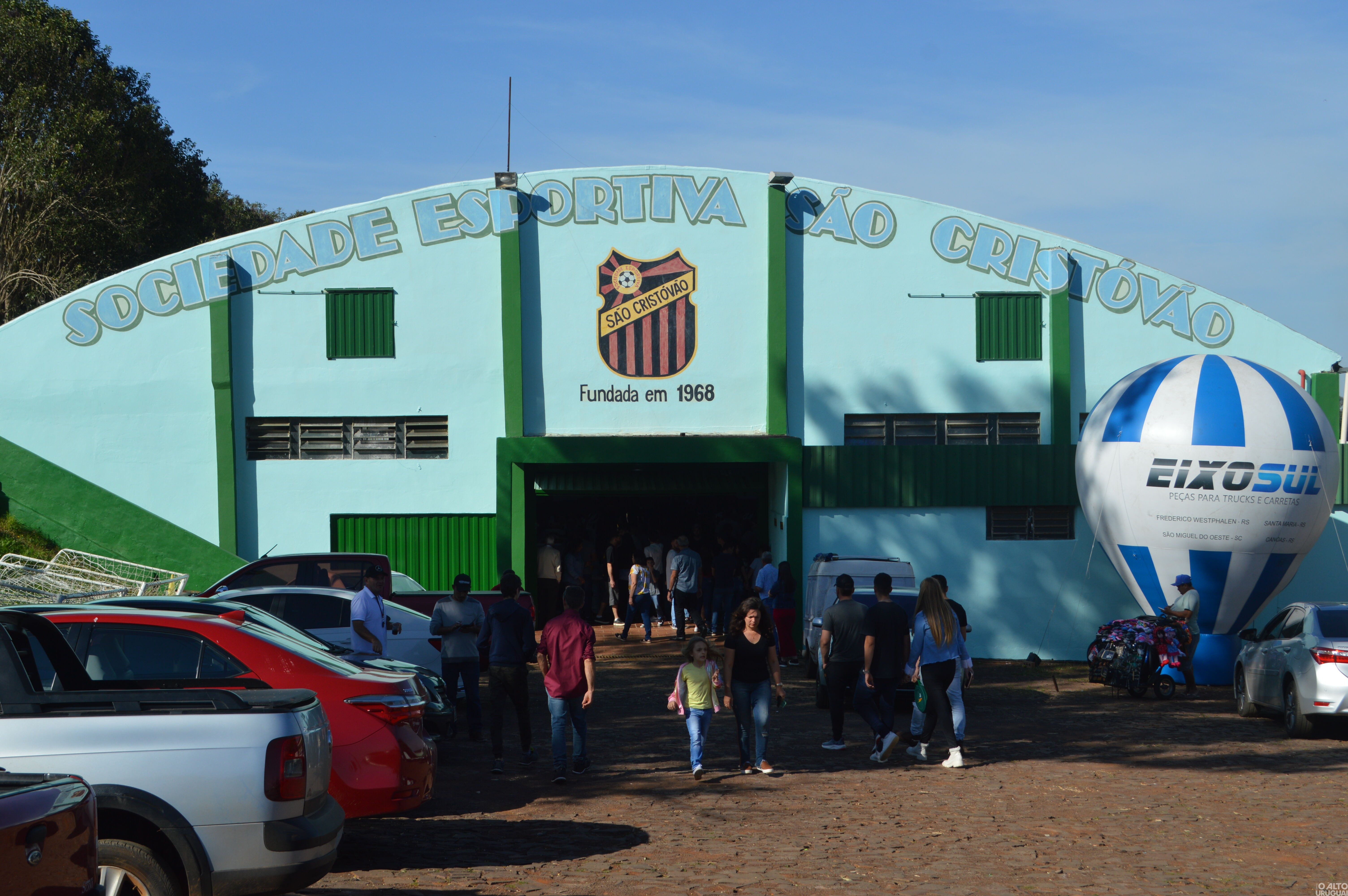Festa em homenagem a São Cristóvão reúne centenas de pessoas em FW