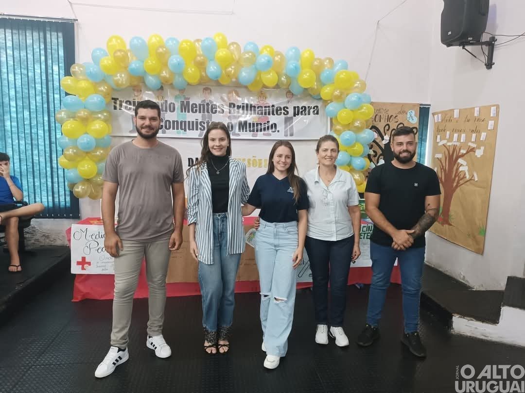 Realizada 2º Mostra Científica e Pedagógica e 1ª Feira das Profissões da Escola Estadual 14 de Maio