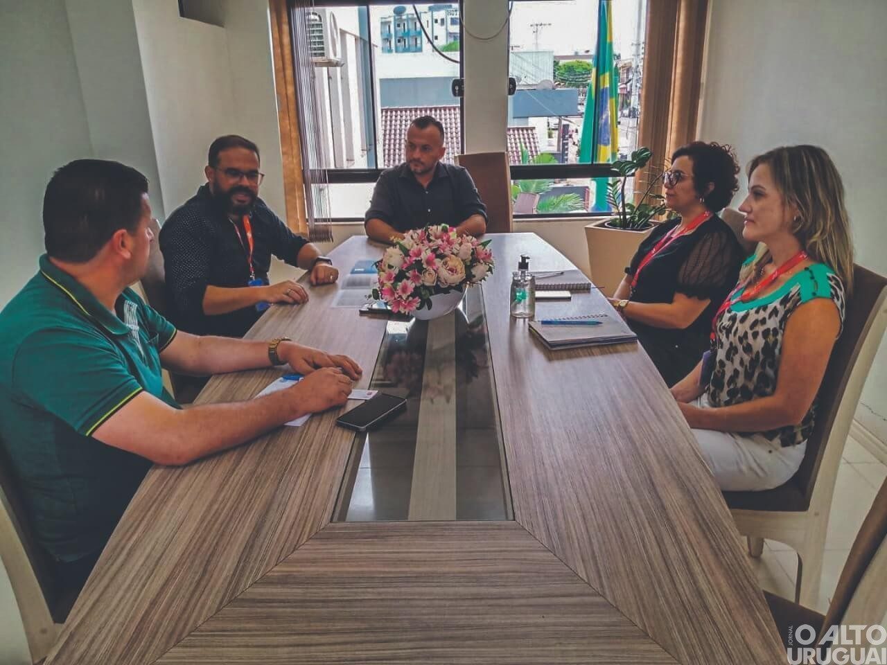 Palmitinho: “Cidade Empreendedora” é apresentado à administração municipal