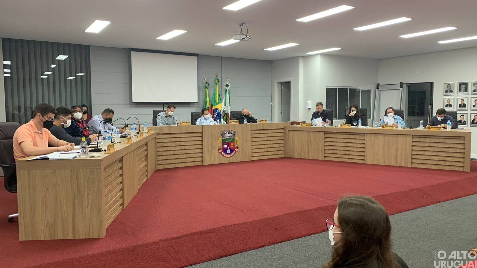 Câmara de FW apresenta projeto de alteração dos horários de funcionamento do comércio