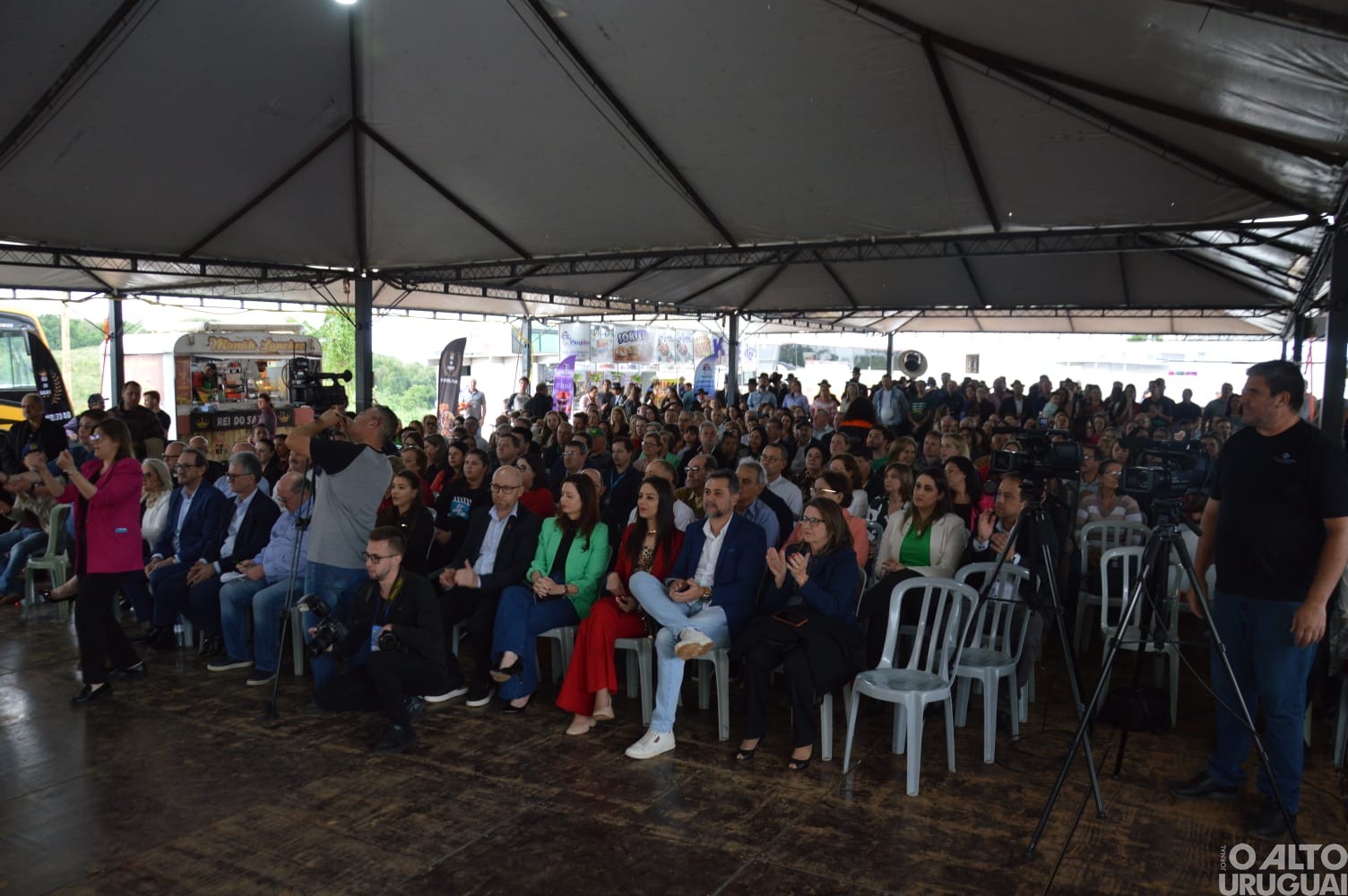 Abertura oficial da Facipal é marcada por anúncios de melhorias para Palmitinho