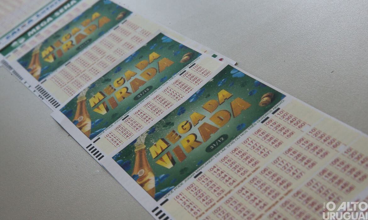 Prêmio de mais de R$ 541 milhões da Mega da Virada sai para 5 apostas