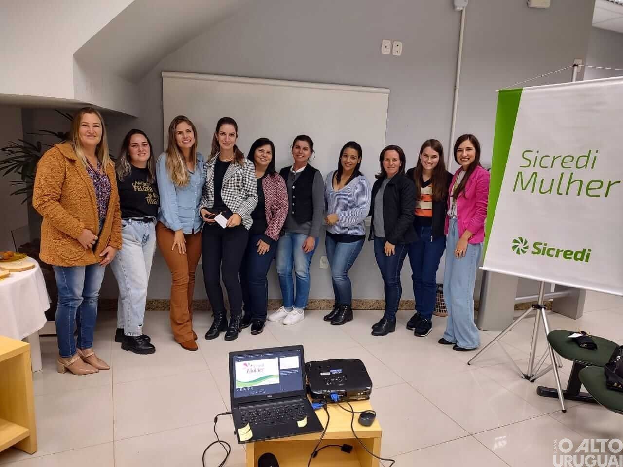 Líder Jovem e Sicredi Mulher iniciam novas turmas em 2022