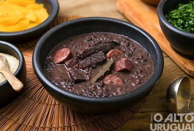 Lions Club FW promove feijoada beneficente