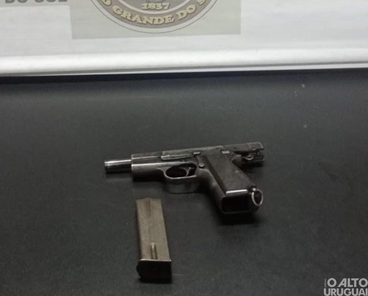 BM prende dois homens por porte ilegal de arma de fogo em Taquaruçu do Sul